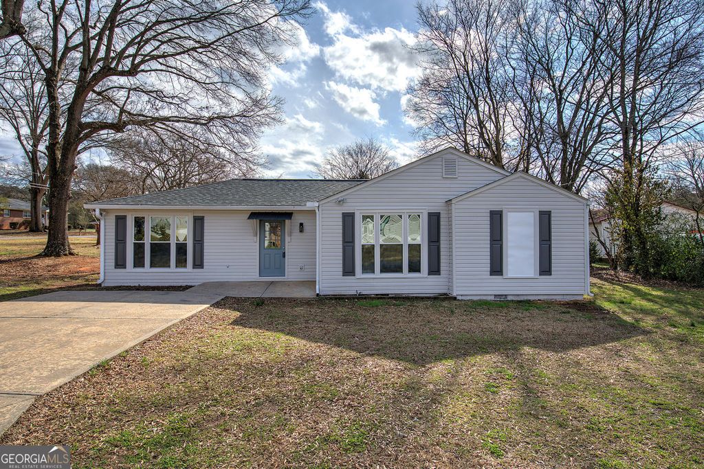 Photo of 30 Grove Circle, Cartersville, GA 30120 (MLS # 10672734)