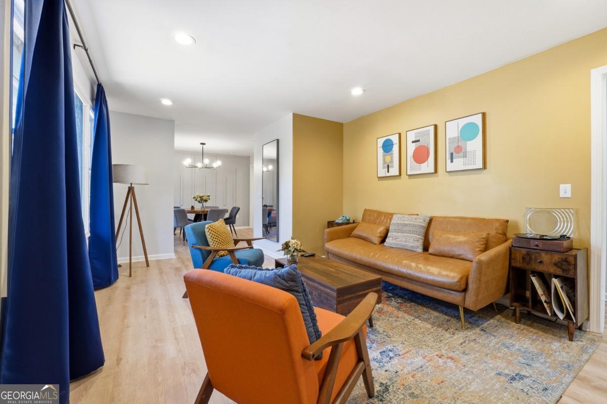 3833 BAKERS FERRY RD SW