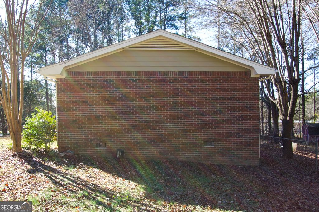 Photo of 2420 Green Road, Loganville, GA 30052 (MLS # 10670573)