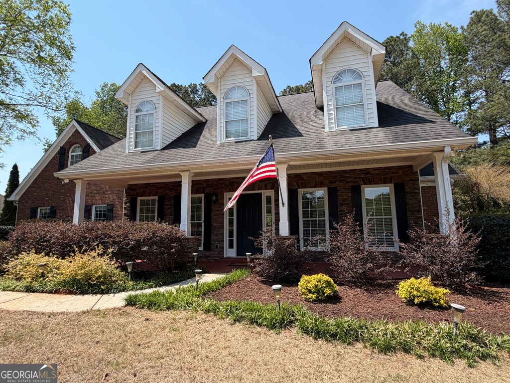 Photo of 15 Wellington Manor, Sharpsburg, GA 30277 (MLS # 10727960)