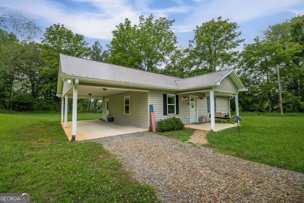 Photo of 121 Old Hwy 5, Blue Ridge, GA 30513 (MLS # 10878771)
