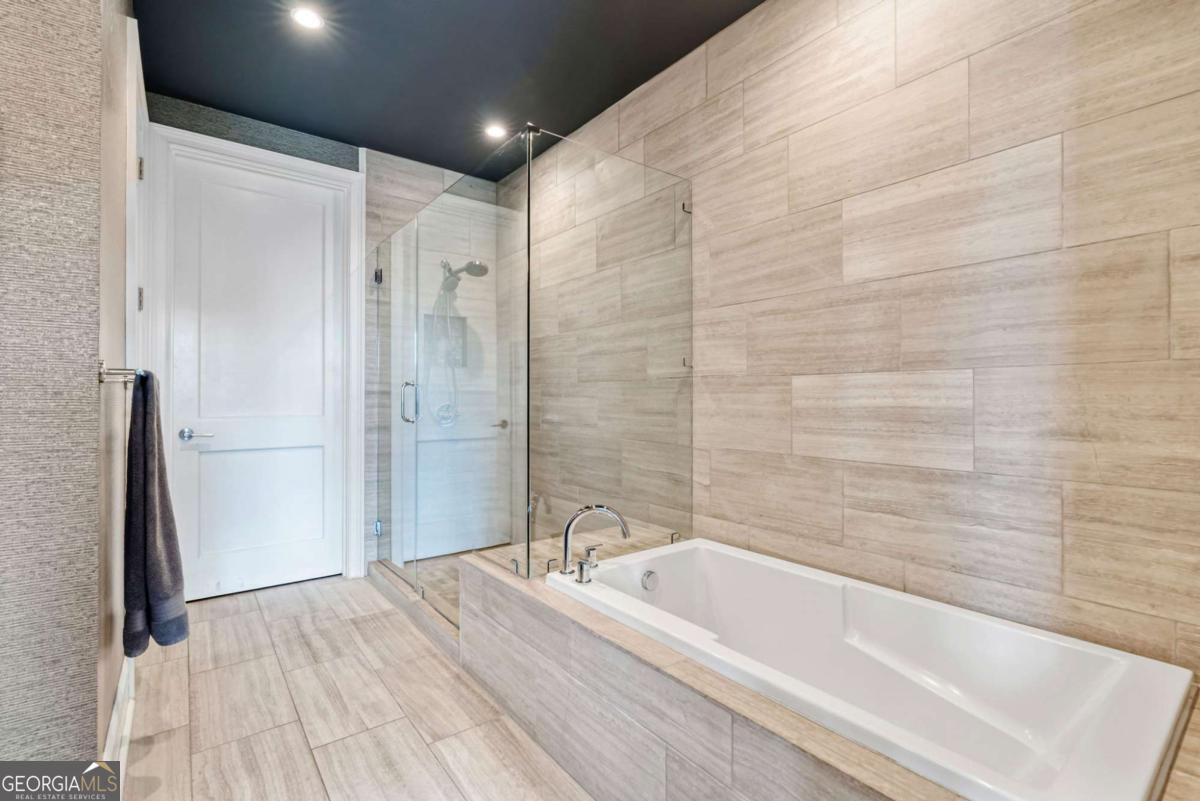 Alpharetta Lofts - Residential