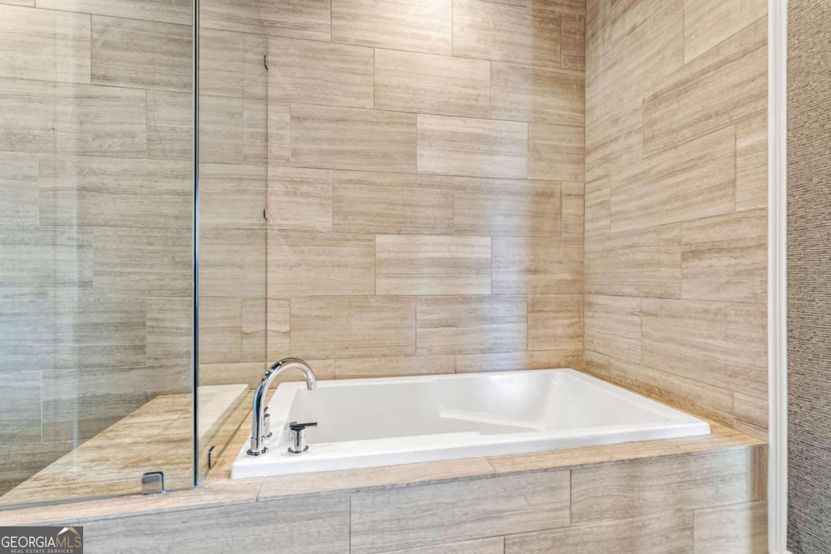Alpharetta Lofts - Residential
