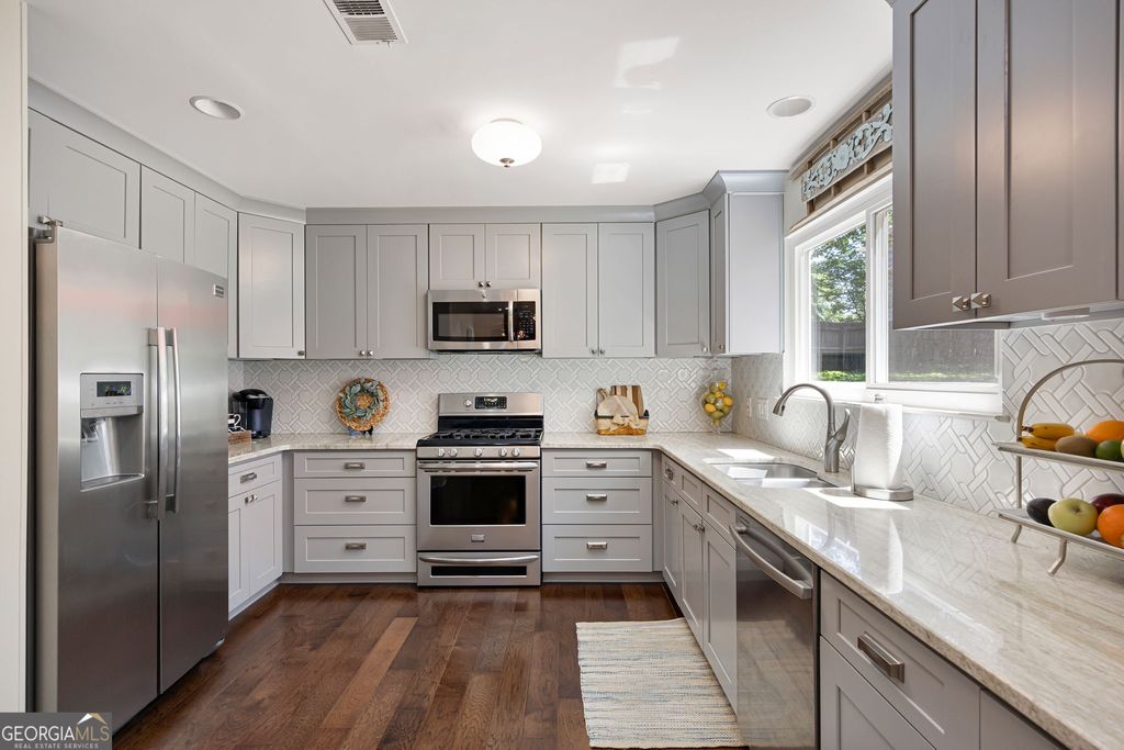 Photo of 41 Songbird Court NW, Marietta, GA 30064 (MLS # 10736349)