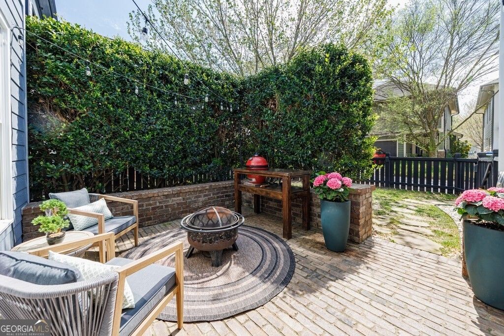 Photo of 1428 Dupont Commons Circle, Atlanta, GA 30318 (MLS # 10729166)