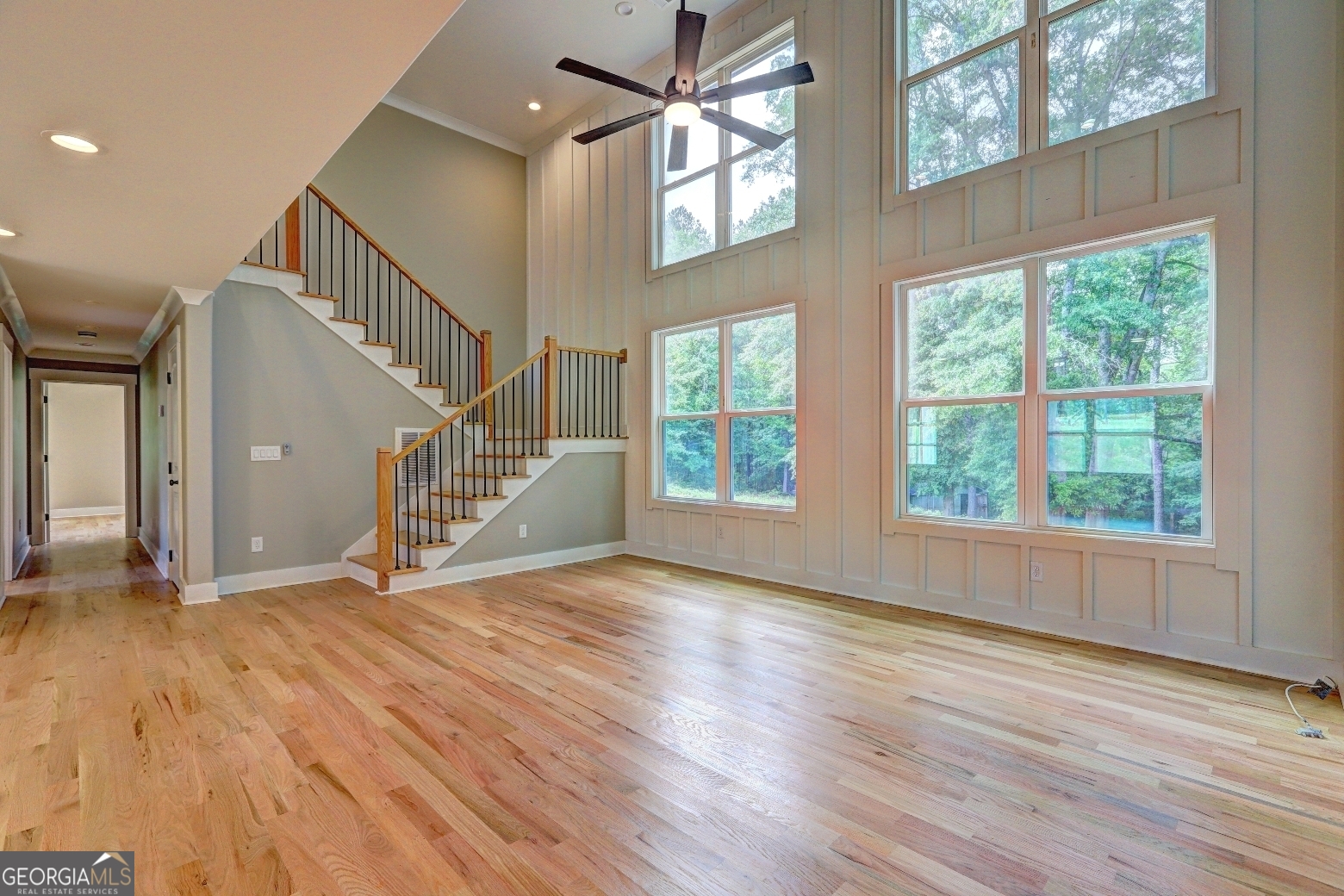 375 Foster DR