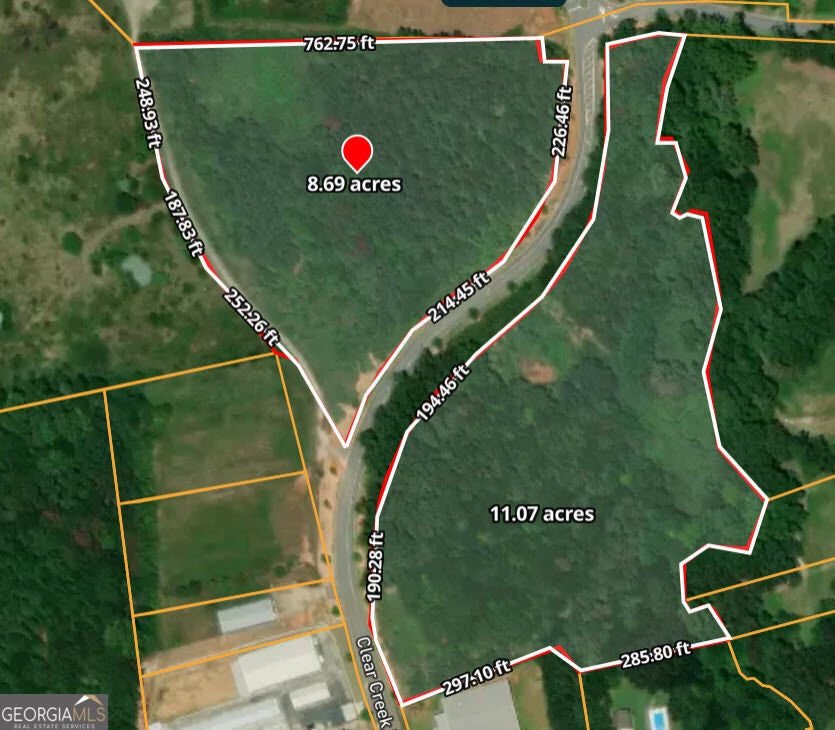 Photo of EAST SIDE N Clear Creek Drive, Lavonia, GA 30553 (MLS # 10878743)