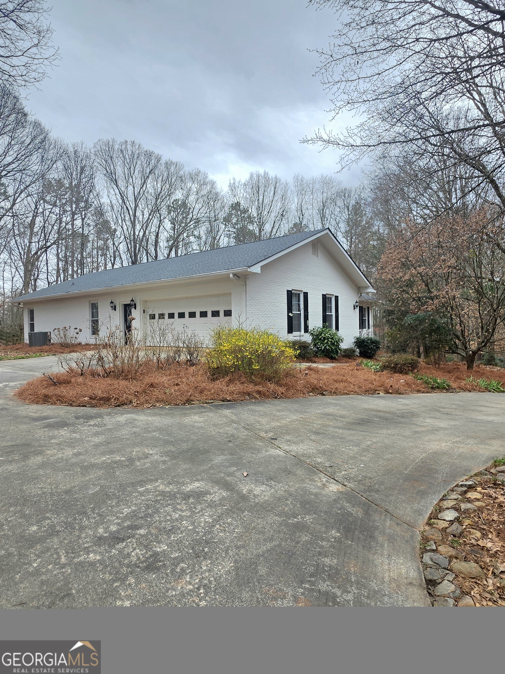 406 Hidden Lakes TRL