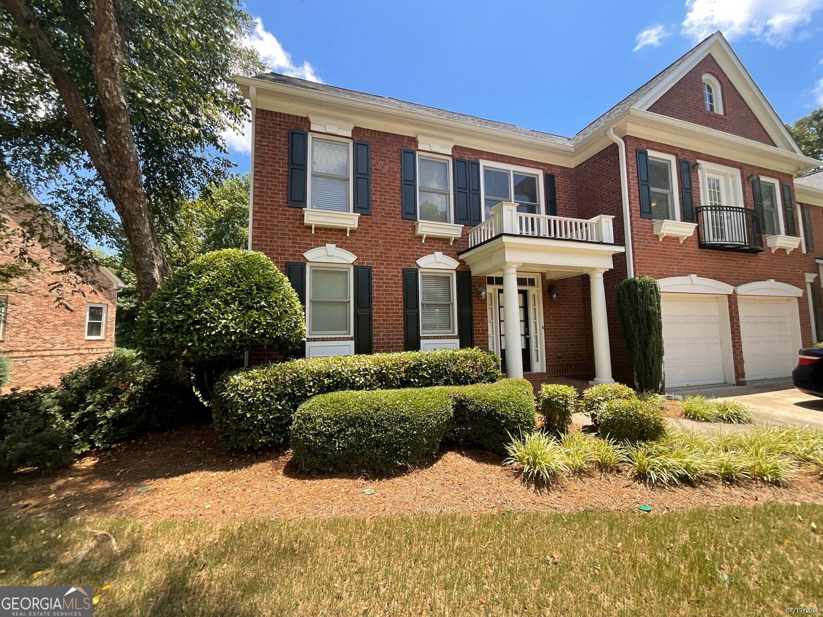 617 Vinings Estates DR SE