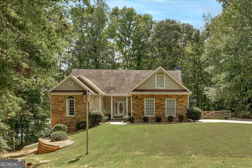 Photo of 56 Driftwood Court, Newnan, GA 30263 (MLS # 10654699)