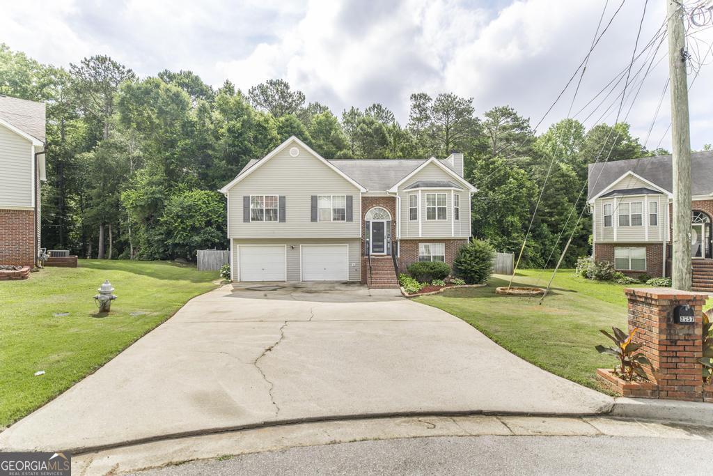 2757 Luke DR