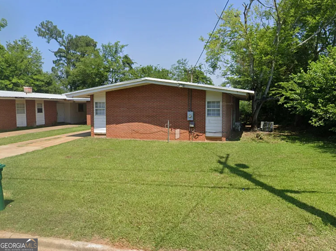 1980 S Riverview CIR
