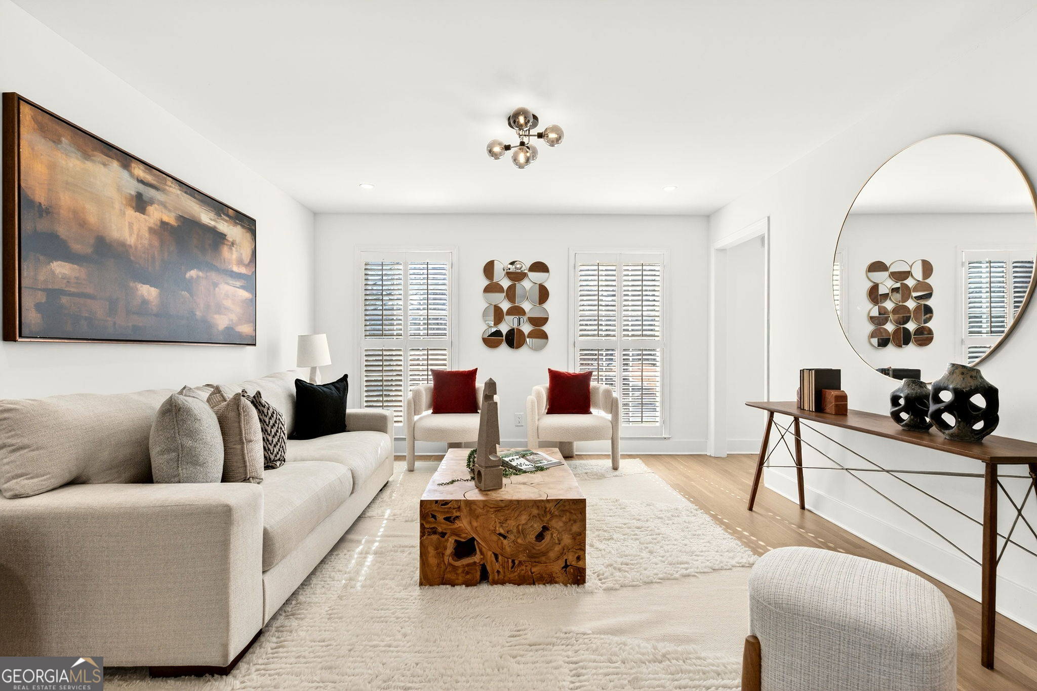 2603 Kings Lake CT NE