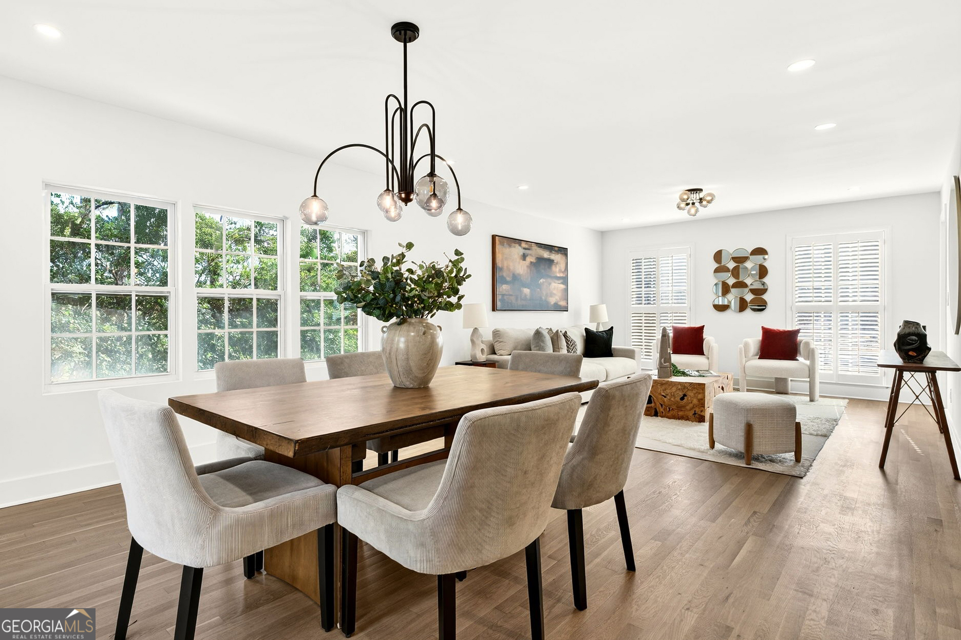 2603 Kings Lake CT NE