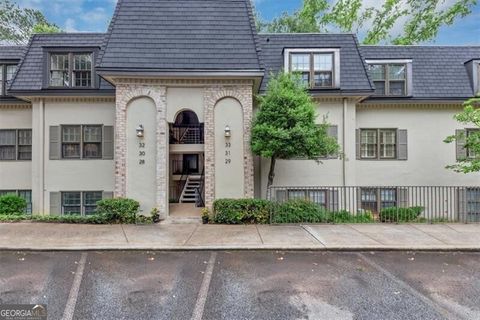 30 Chaumont SQ NW Atlanta GA 30327