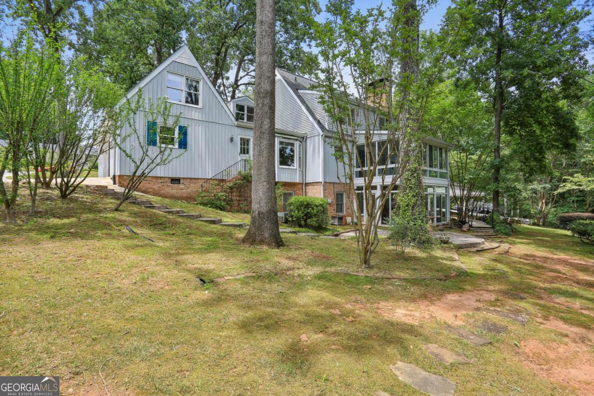 5622 Williamsburg DR