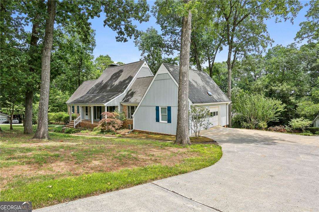 5622 Williamsburg DR