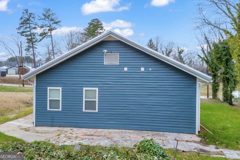 A home in Toccoa