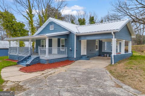 A home in Toccoa