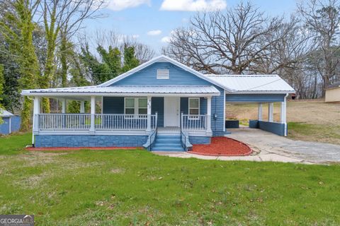 A home in Toccoa