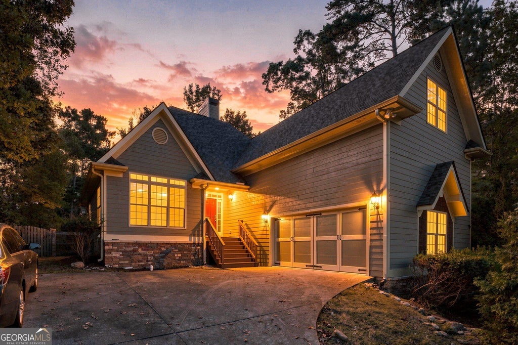 Photo of 138 Wolverine Drive, Waleska, GA 30183 (MLS # 10874398)