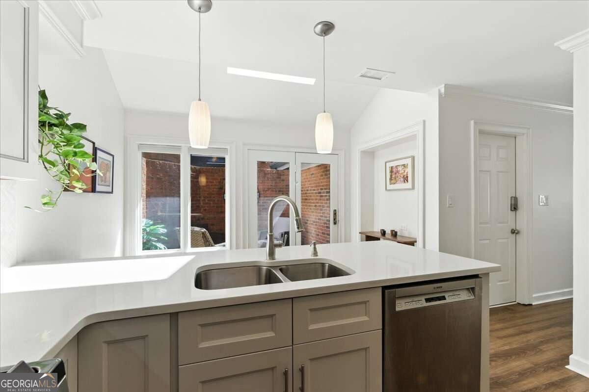 Westfair Coach Homes - Residential