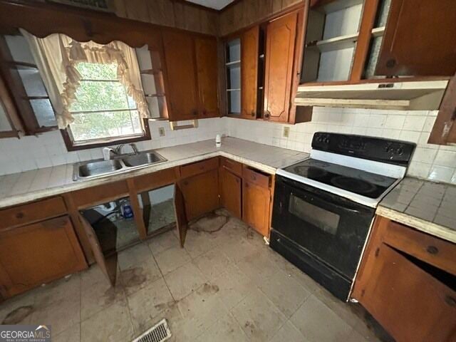 59 Graham DR SW