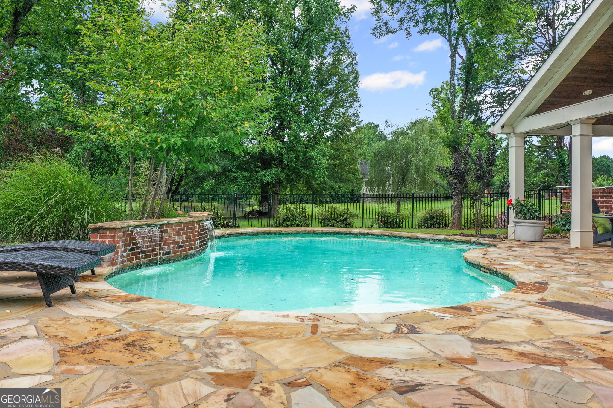 18 Starlight DR