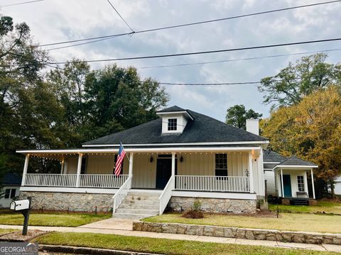 Photo of 1735 Hill Street NE, Conyers, GA 30012 (MLS # 10658353)