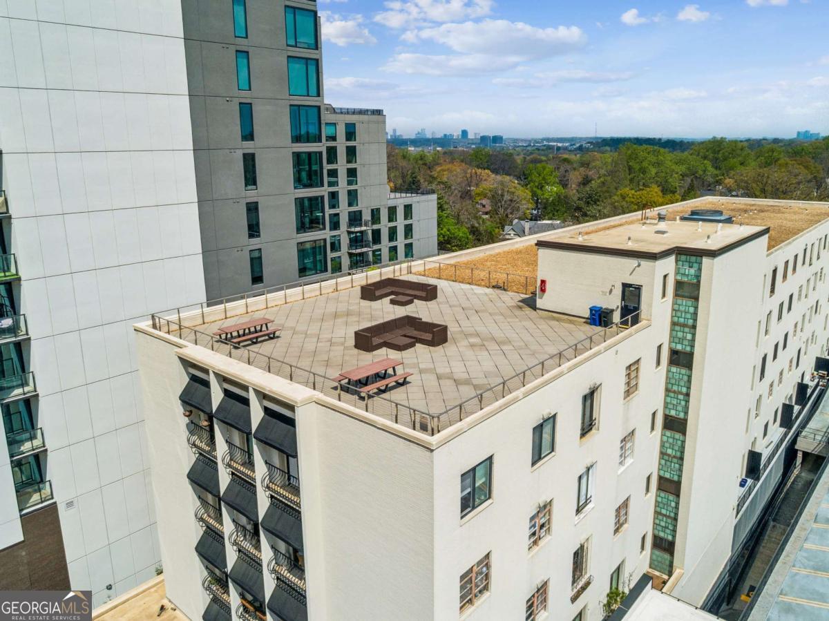 1421 Peachtree ST NE 210