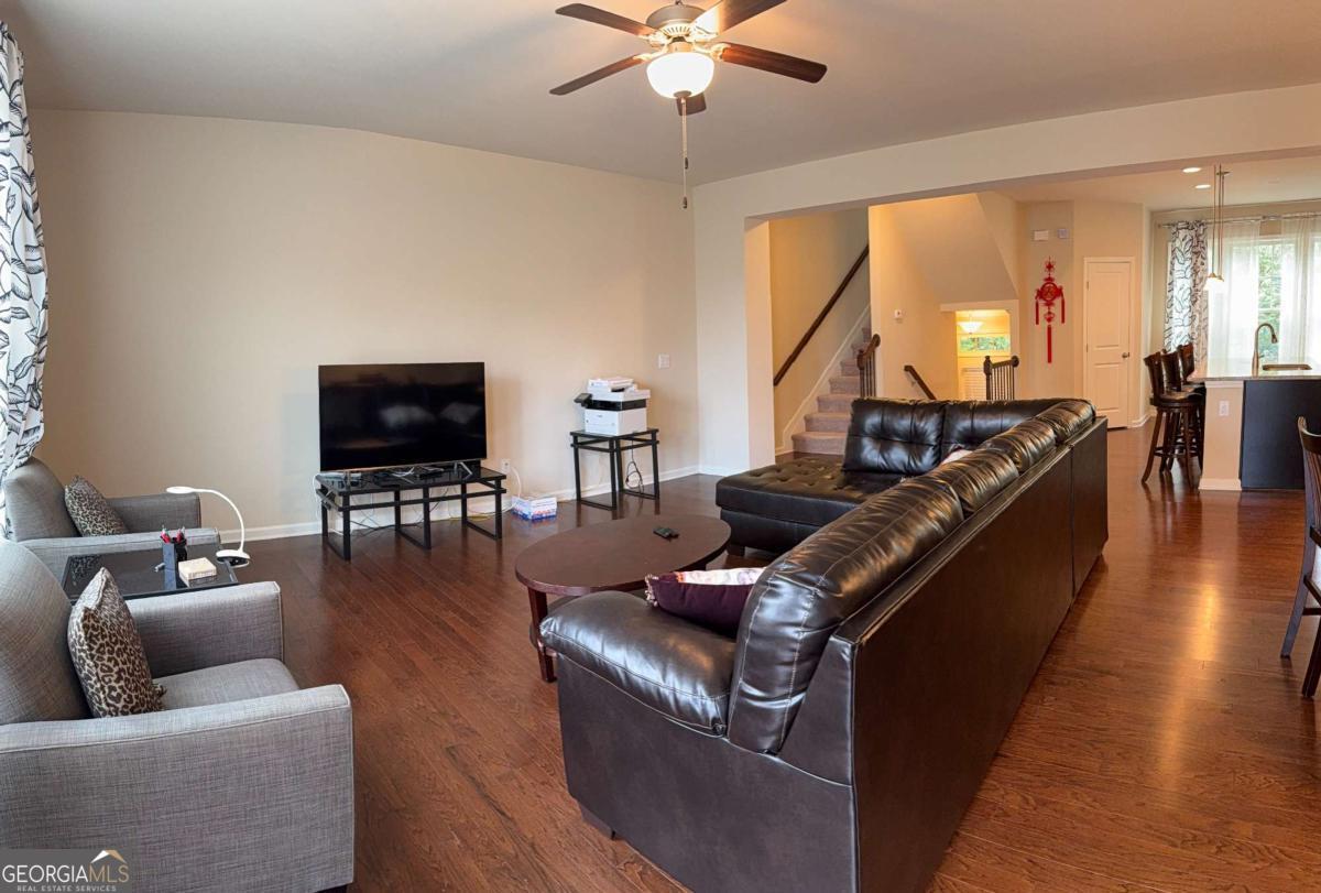7044 Elmwood Ridge CT