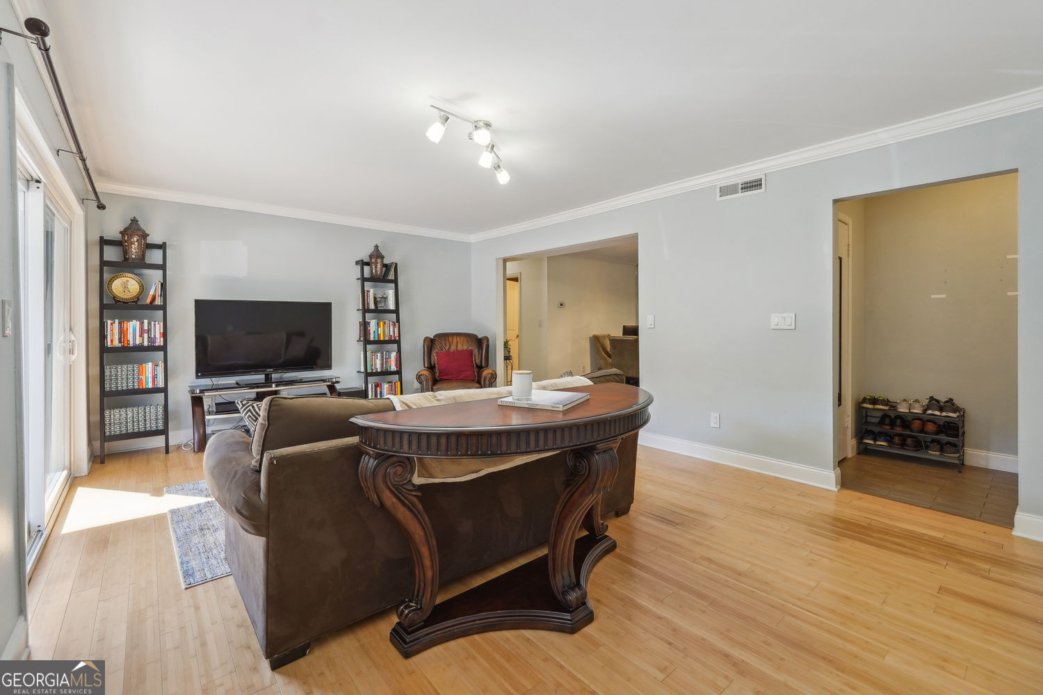 6851 Roswell RD F-1