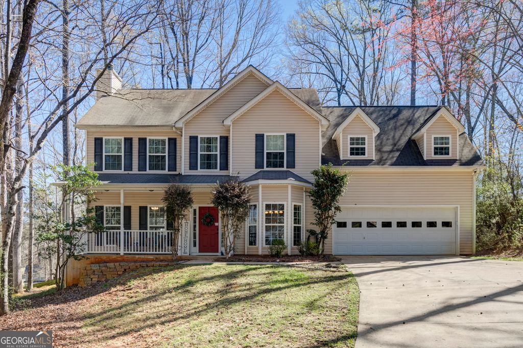 Photo of 135 Valley Brook Drive, Newnan, GA 30265 (MLS # 10710692)