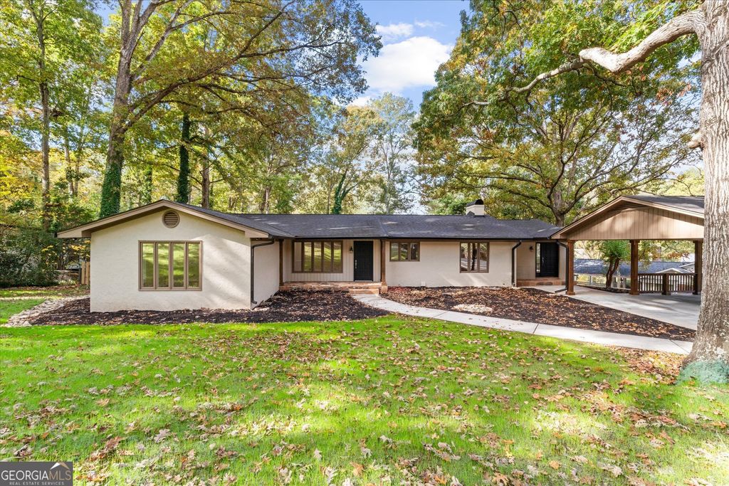 Photo of 50 Azalea Trail, Carrollton, GA 30116 (MLS # 10637570)