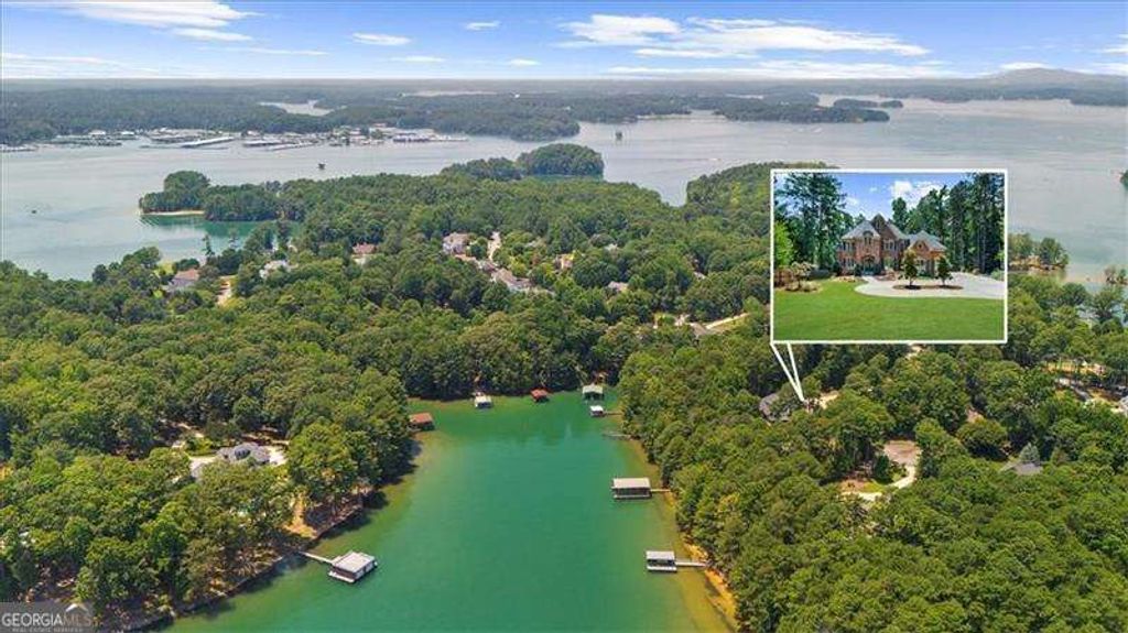 Photo of 6806 Misty Cove Ln, Flowery Branch, GA 30542 (MLS # 10661883)