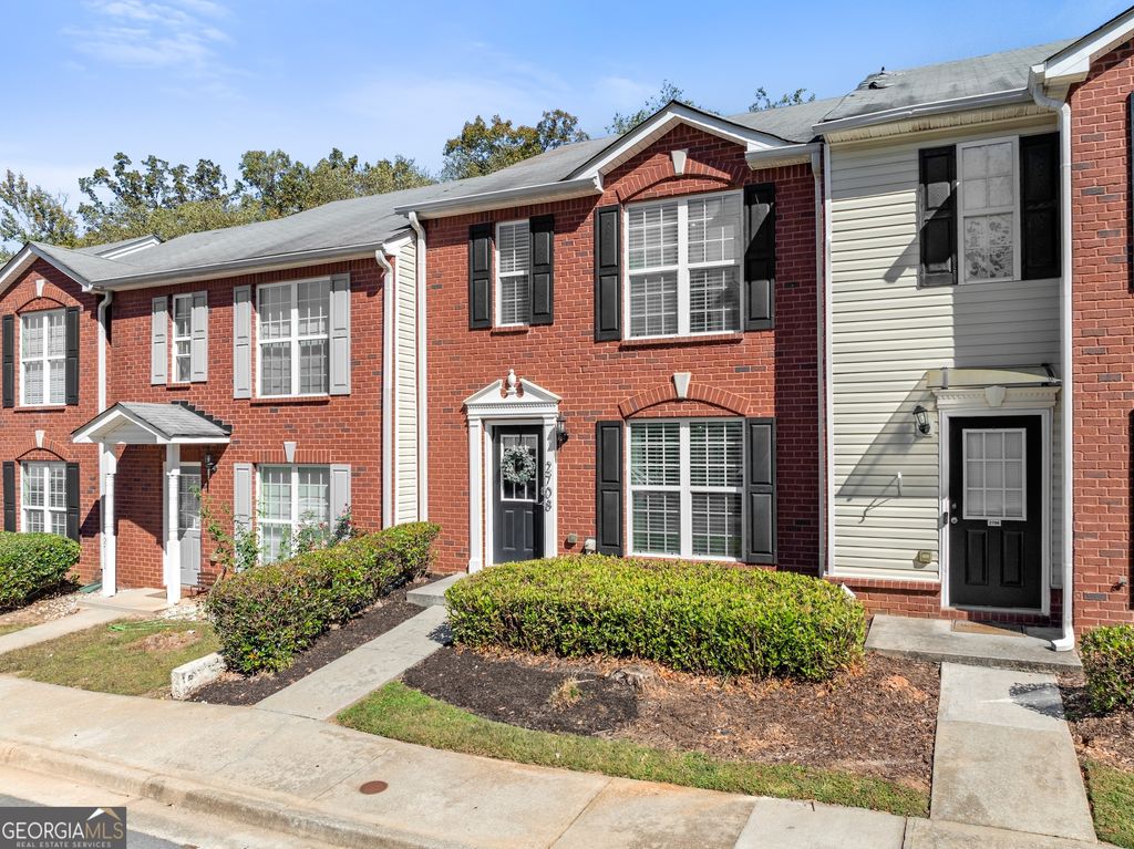 Photo of 2708 Valley Green Drive, Gainesville, GA 30504 (MLS # 10721805)