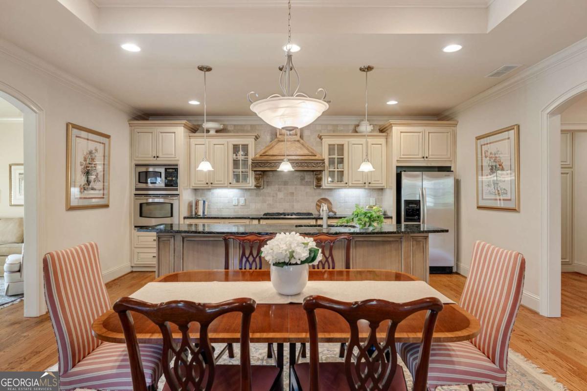 2550 Ballantrae CIR