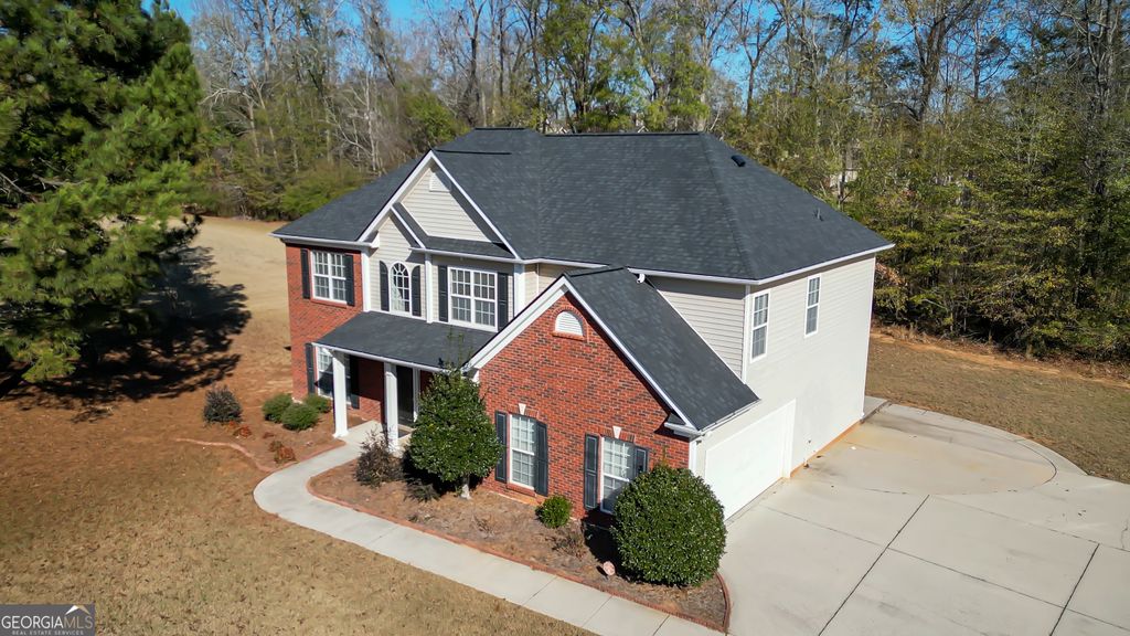 Photo of 30 Barbara Court, Fayetteville, GA 30215 (MLS # 10657974)
