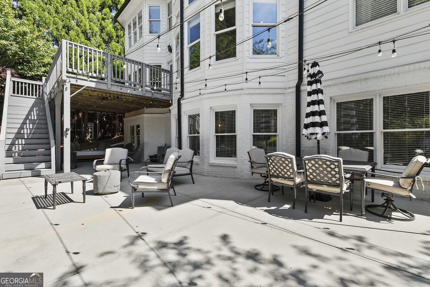 2461 Floral Valley DR