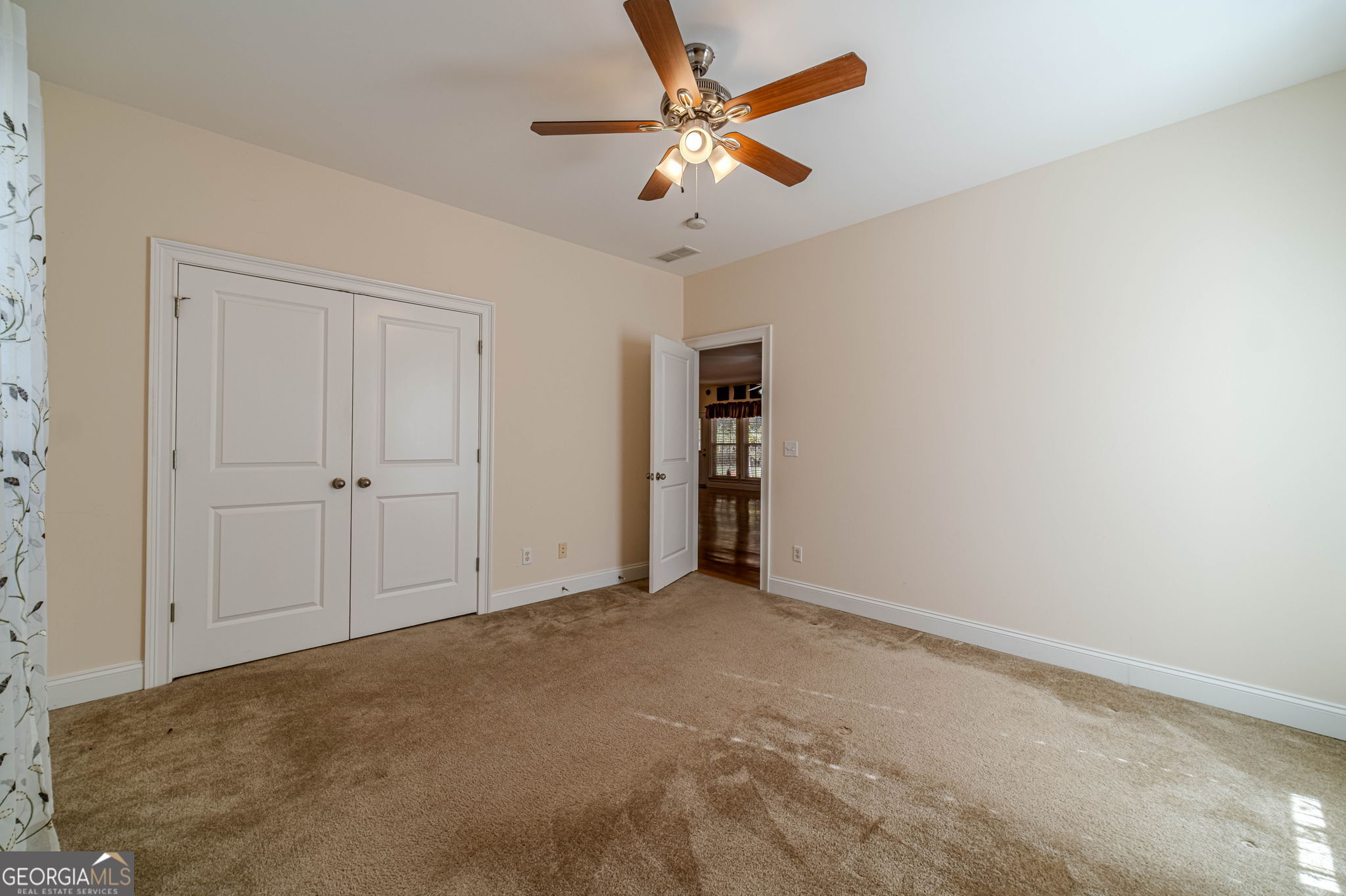 Huntington Cove - Residential