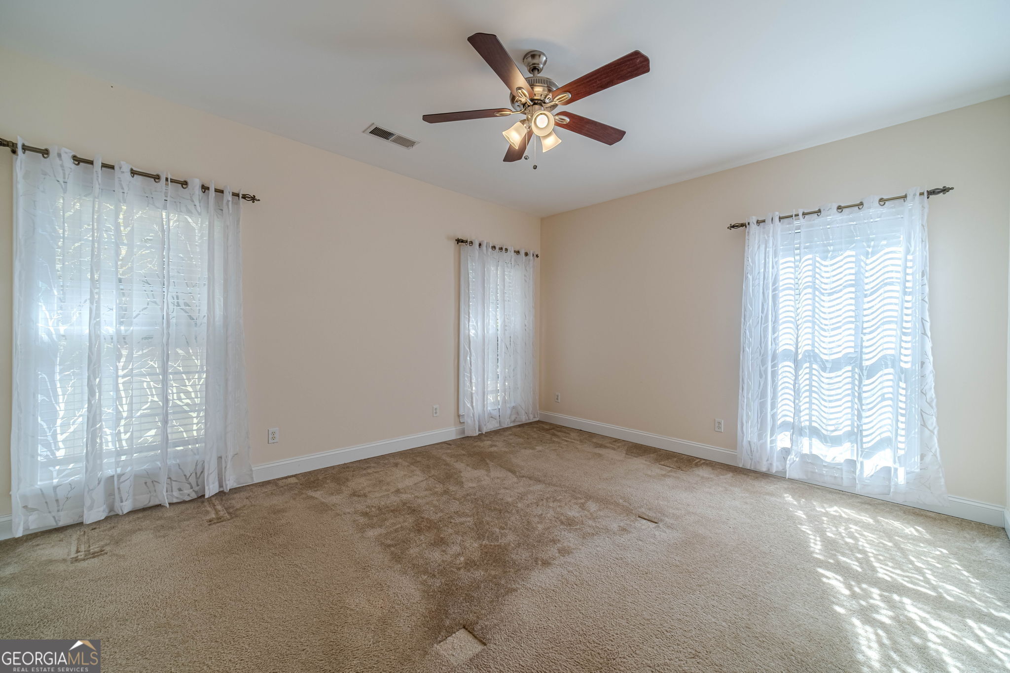 Huntington Cove - Residential