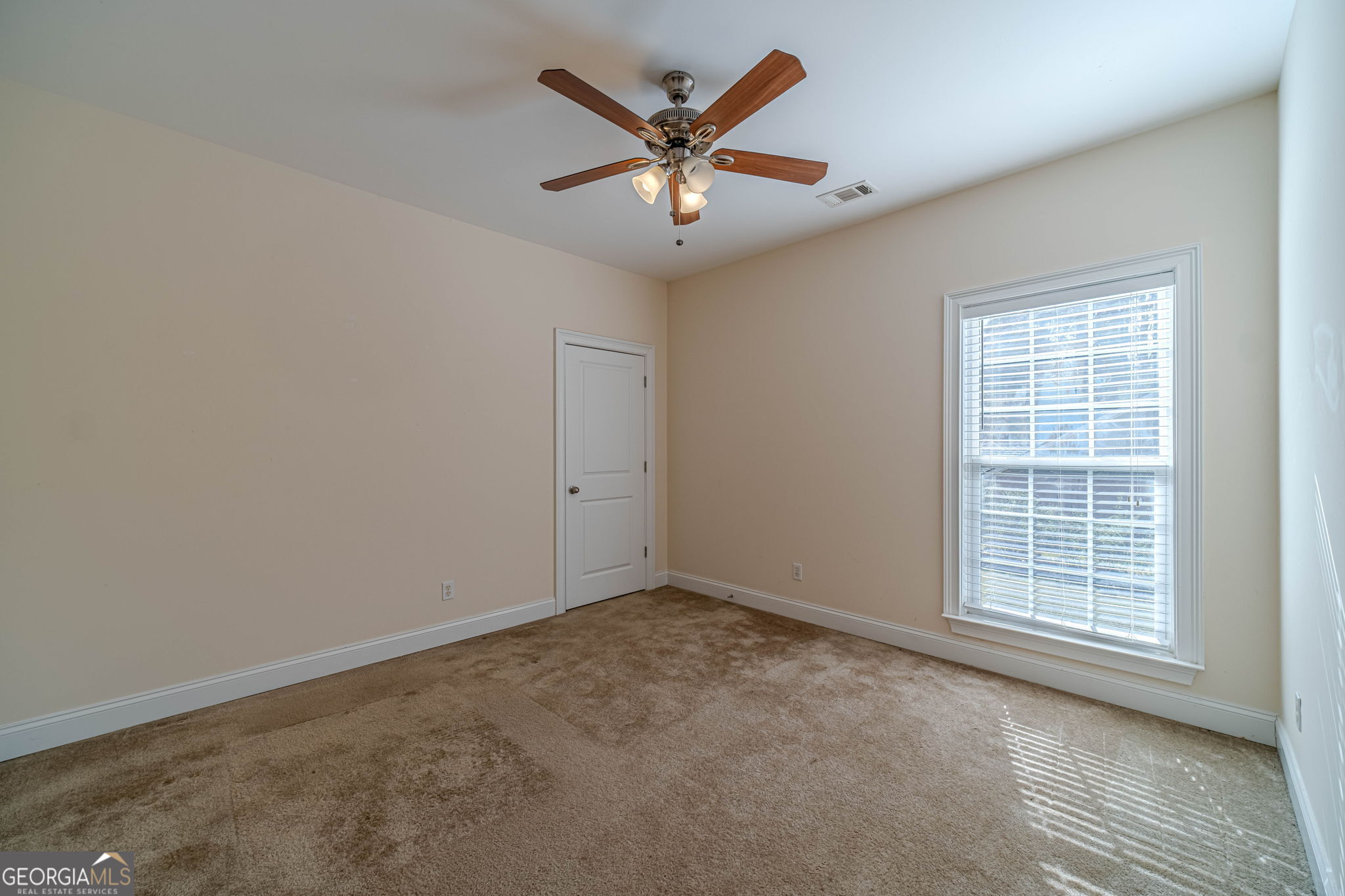 Huntington Cove - Residential