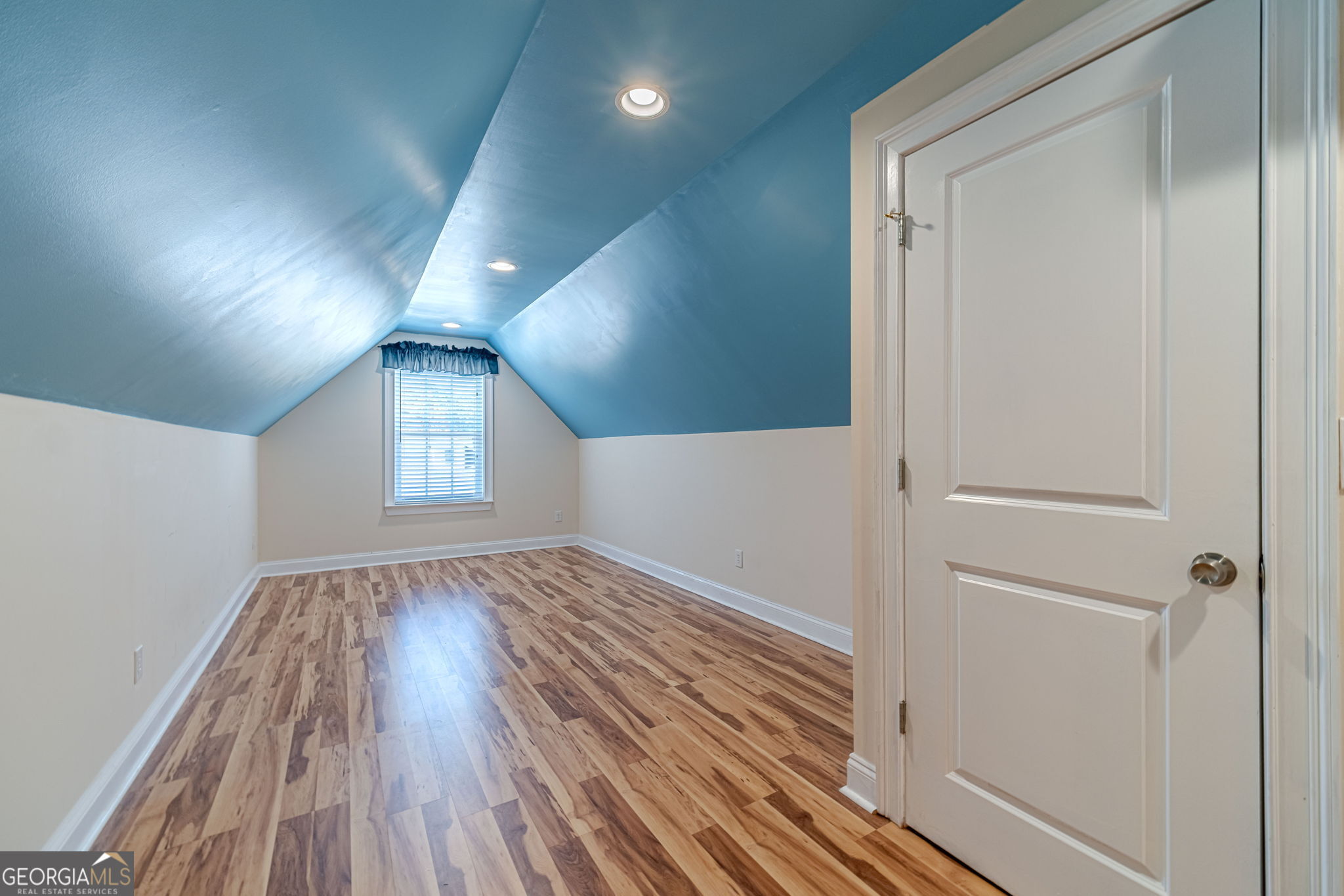 Huntington Cove - Residential