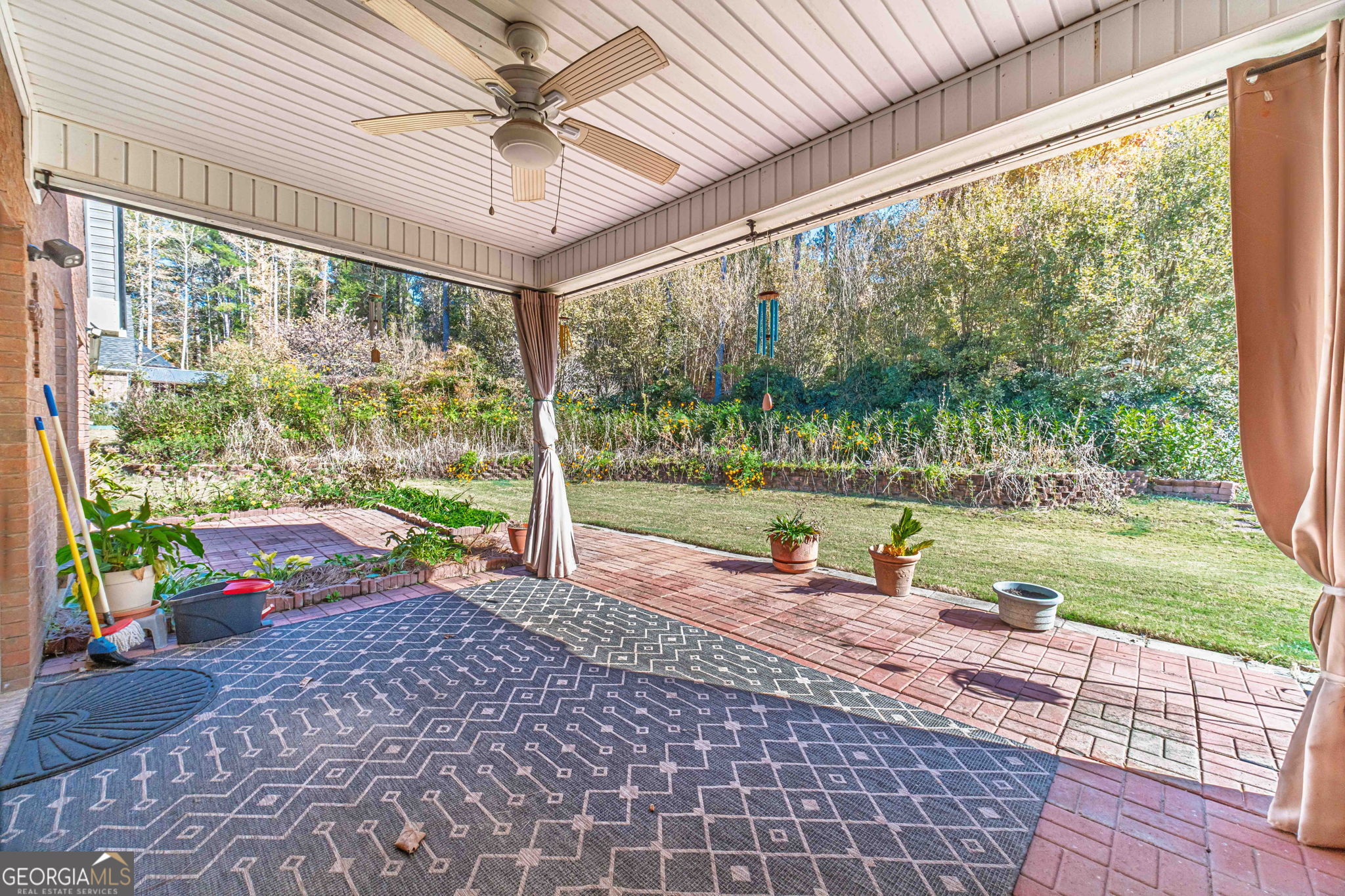 Huntington Cove - Residential