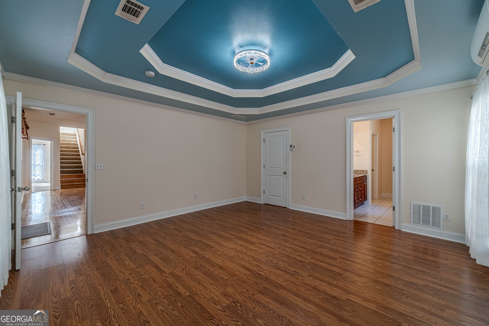 Huntington Cove - Residential