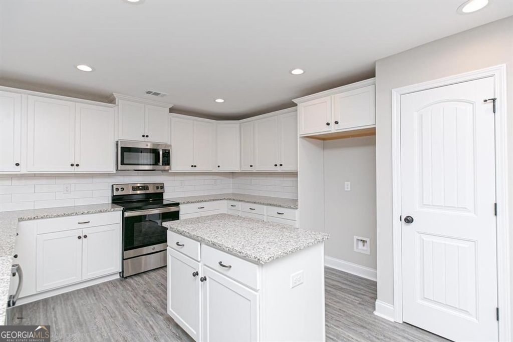 Photo of 629 Broderick Circle, Warner Robins, GA 31088 (MLS # 10709966)