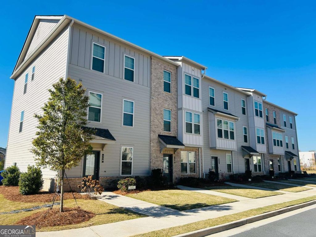 Photo of 140 Reese Street, Fayetteville, GA 30214 (MLS # 10694081)