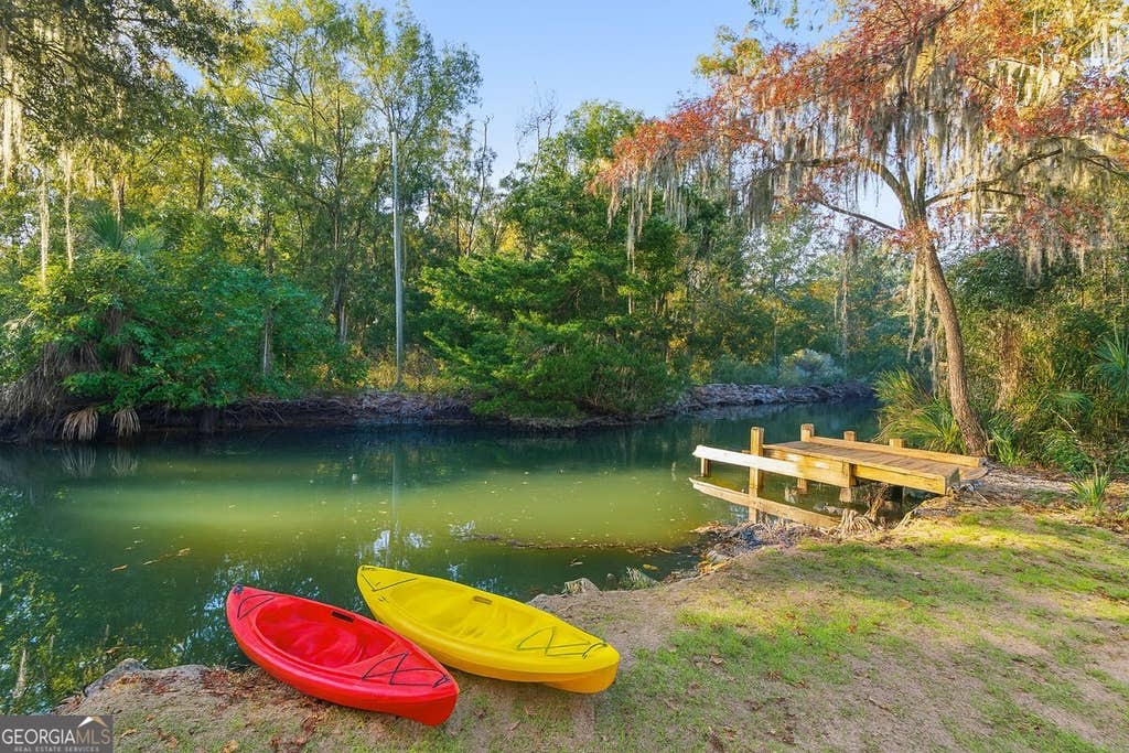 Photo of 230 Yacht Road, Brunswick, GA 31525 (MLS # 10785997)