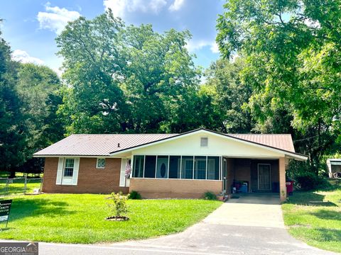 A home in Eastman