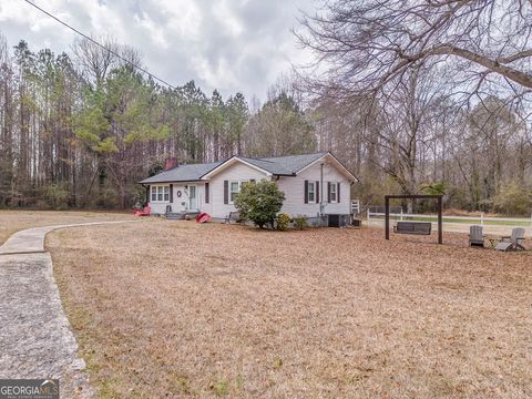 Photo of 1046 Old Cedartown Road SE, Lindale, GA 30147 (MLS # 10696952)